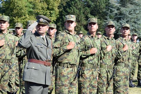 Another 300 professional soldiers in the ranks of the Serbian Armed ...