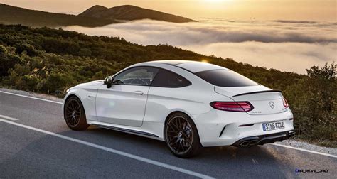 2016 Mercedes-AMG C63-S Coupe 26