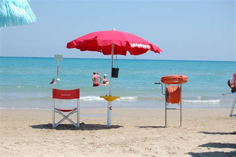 Abruzzo Beaches | Blue Flag Beaches in Abruzzo Adriatic Coast ⛱