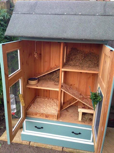 Diy Bunny Cage Ideas : My boyfriend's dad built this for my Holland lop ...