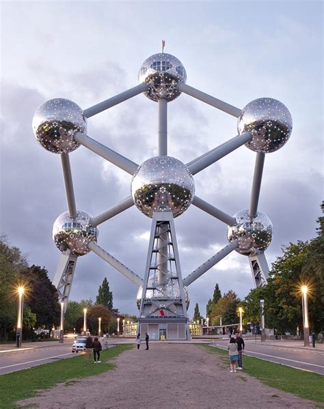 Top 10 Facts about the Atomium in Brussels - Discover Walks Blog