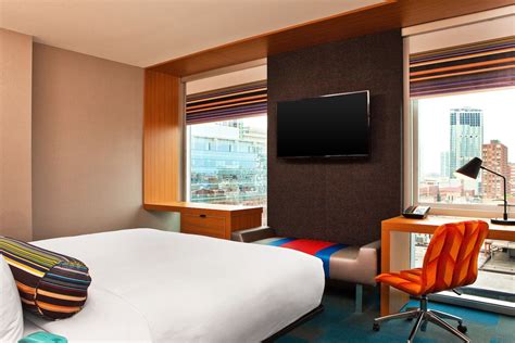 Aloft Chicago Downtown River North Reviews, Deals & Photos 2024 - Expedia