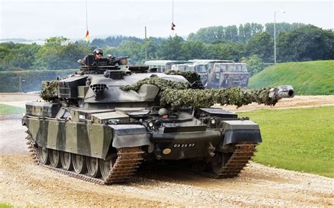 FV4201 Chieftain Mk. 11 ' British MBT 1970s at the Bovington Tank ...