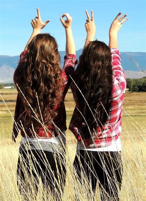 Best friend pictures | Best friends shoot, Friends photography, Friend ...