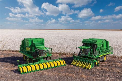 John Deere Raises Cotton Bar with New Harvesters | AgWeb