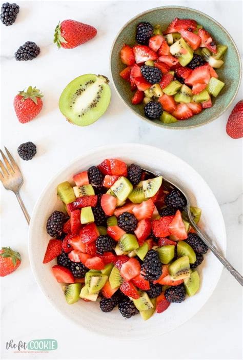 Blackberry Kiwi Fruit Salad (Paleo) • The Fit Cookie