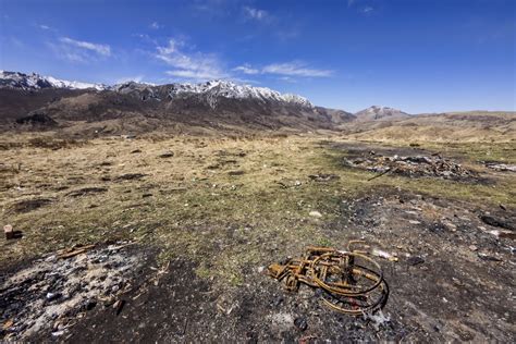 Tibetan Sky Burial - Travelling on the Tibetan Plateau | Nomadicpixel