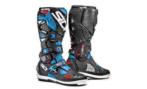 Best Dirt Bike Boots for Enduro and Off-Road Riding - Dirt Bikes