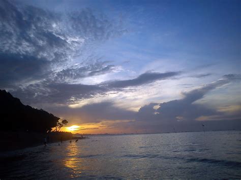 Liburan Di Pantai Balekambang - Malang - ayo belajar sama - sama ...