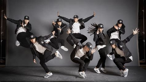 latest (905×509) | Dance crew outfits, Dance costumes hip hop, Hip hop ...