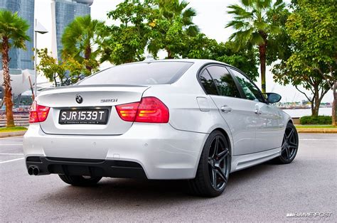 Bmw 320i E90 - reviews, prices, ratings with various photos