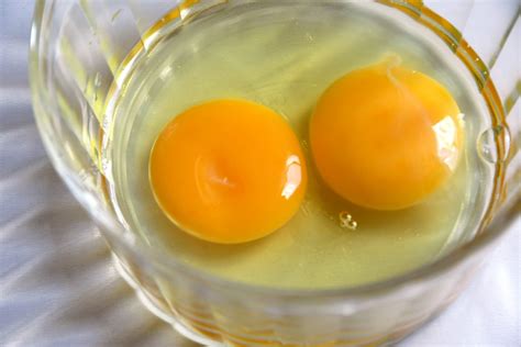 Is It Safe to Eat Raw Eggs? Can They Make You Sick?