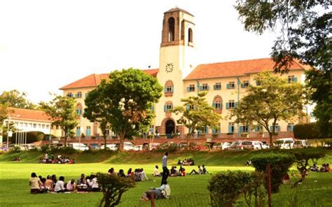 Makerere University training staff on e-learning