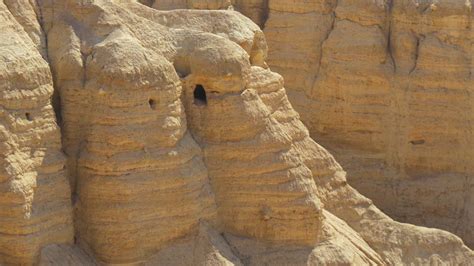 Qumran National Park in the Judean Desert - Israel Travel Secrets