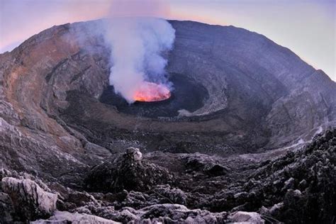 Nyiragongo Volcano | Mount nyiragongo, Volcano, Lava