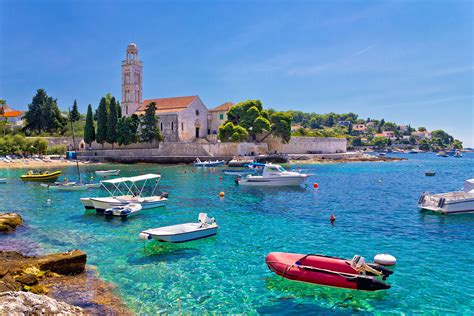 Kroatien: 5 Tage auf Hvar im renovierten TOP 3* Hotel am Strand inkl ...