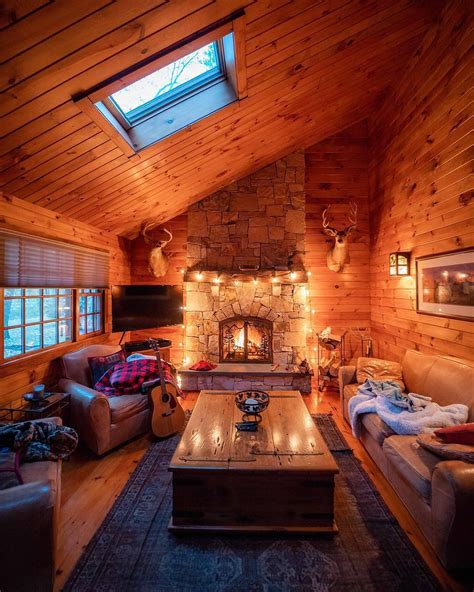 Cozy cabin : r/CozyPlaces