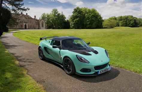 New Lotus Elise Cup 250 Features Styling Tweaks And A Weight Reduction