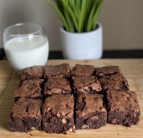 Chocolate Walnut Brownies | Mommy Fables