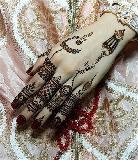 Stunning Eid Mehndi Designs To Flaunt At The Next Festive Party