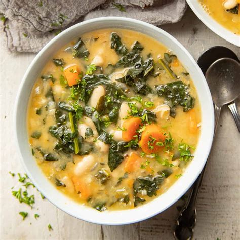 Tuscan Kale Soup - Connoisseurus Veg