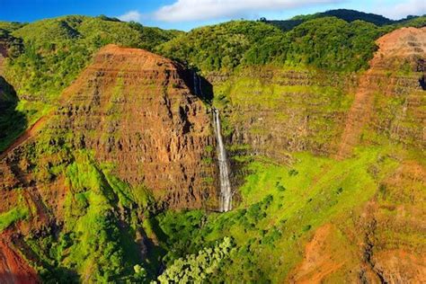 Waimea Canyon and Lookout | IMI Tours | Kauai Tours & Attractions