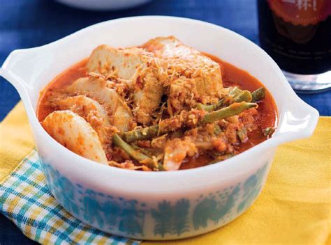 Easy Food Recipes and Cooking: Lontong