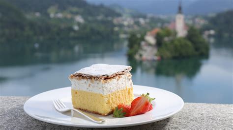 Top 5 Pastry Shops and Restaurants to Eat the Bled Cream Cake in Bled ...