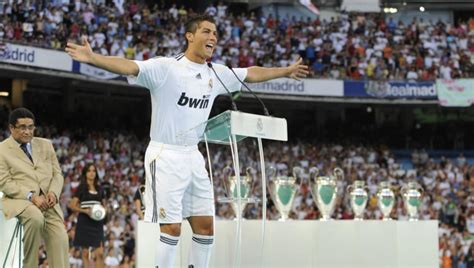 On This Day in 2009: Cristiano Ronaldo Signs for Real Madrid from ...