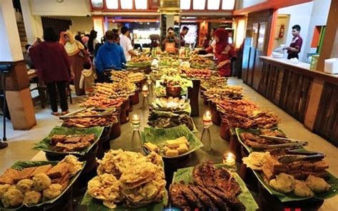 Wisata Kuliner Bandung Paling Hits Saat Ini