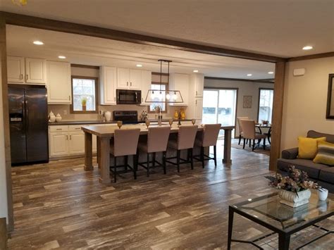 You know you want this luxurious kitchen. Check out this three-bedroom ...