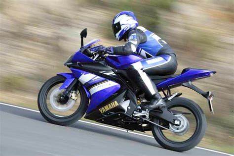 YAMAHA YZF-R125 (2008-2018) Review | Speed, Specs & Prices