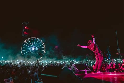 Travis Scott performing at Astroworld Festival ‘18 | Travis scott ...