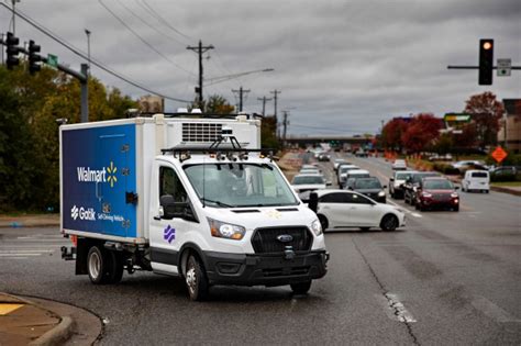 Walmart, trucking company begin first fully driverless delivery route ...