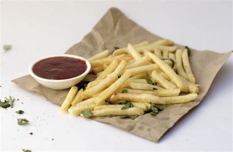 Fries, Chips, and Sweets: Healthy Snacks for the Holidays