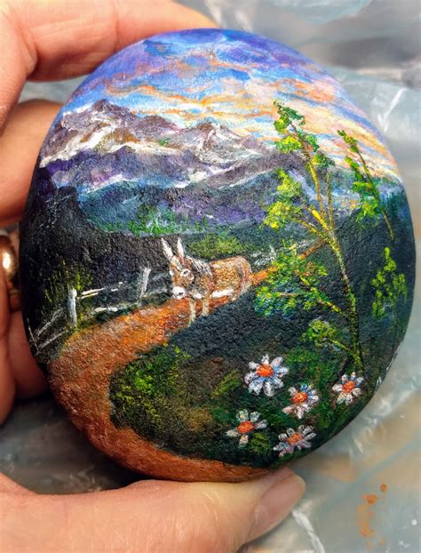 Acrylic paint on river rock. | Rock painting tutorial, Painted rocks ...