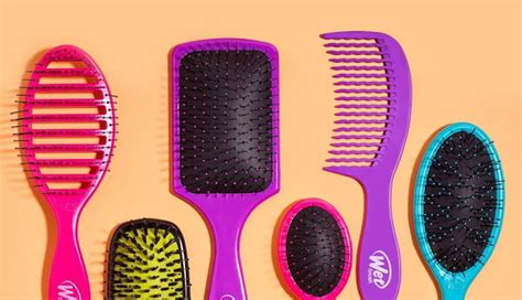 Hair Comb Vs Brush – When to Use the Right Tool to Tame Your Tresses ...