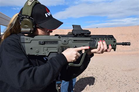 IWI US Unveils Tavor X95 and 300 BLK Tavor SAR at SHOT 2016 | OutdoorHub