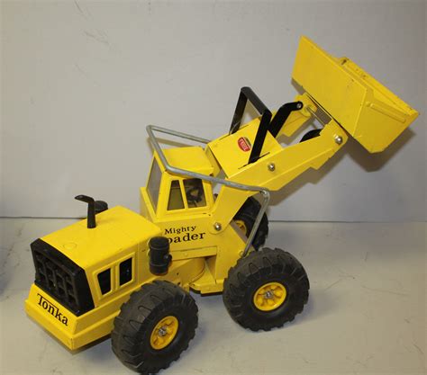 American Truck Stops Tonka Metal Toy Construction Truck - caasapp