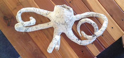 Creepy Paper Mache Octopus: Craft Tutorial