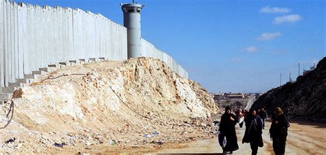 Ban says Israel’s construction of West Bank wall violates international ...