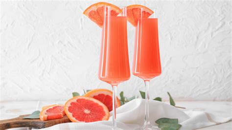 15 Best Champagne Cocktails To Try - MyBartender