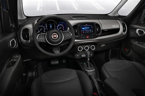 2020 FIAT 500L Gallery | FIAT Canada