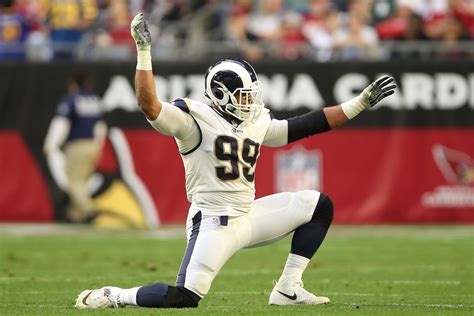 NFL sack record in reach for Aaron Donald, who set new Rams mark Sunday ...