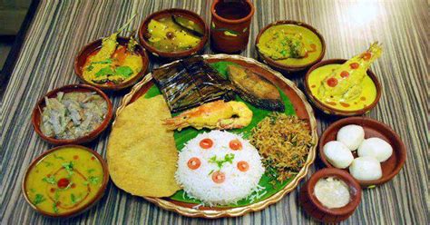 Food That You Shouldn't Miss During Durga Puja | LBB, Delhi