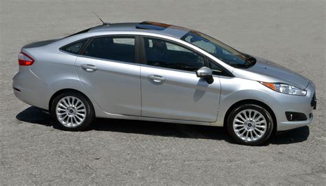 Ford New Fiesta Sedan Titanium Plus 2015: preço R$ 69.790 | CAR.BLOG.BR