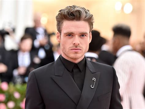 Sean Bean Reckons His TV Son Richard Madden Is The Perfect James Bond ...