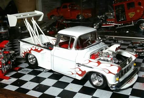 CHEVY HOT ROD V8 777 HP | Plastic model kits cars, Model cars kits ...