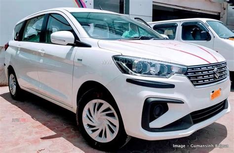 Maruti Suzuki White 7 Seater Ertiga New Brand SUV Car Ac on Rent in ...