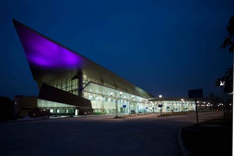 New Terminal at Lucknow Airport / S. Ghosh & Associates | ArchDaily